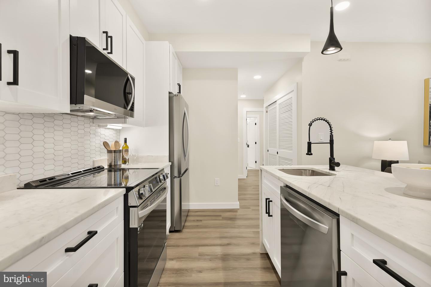 2606 41ST ST NW #4, WASHINGTON, District Of Columbia 20007, 2 Bedrooms Bedrooms, ,2 BathroomsBathrooms,Residential,For sale,2606 41ST ST NW #4,DCDC2225736 MLS # DCDC2225736