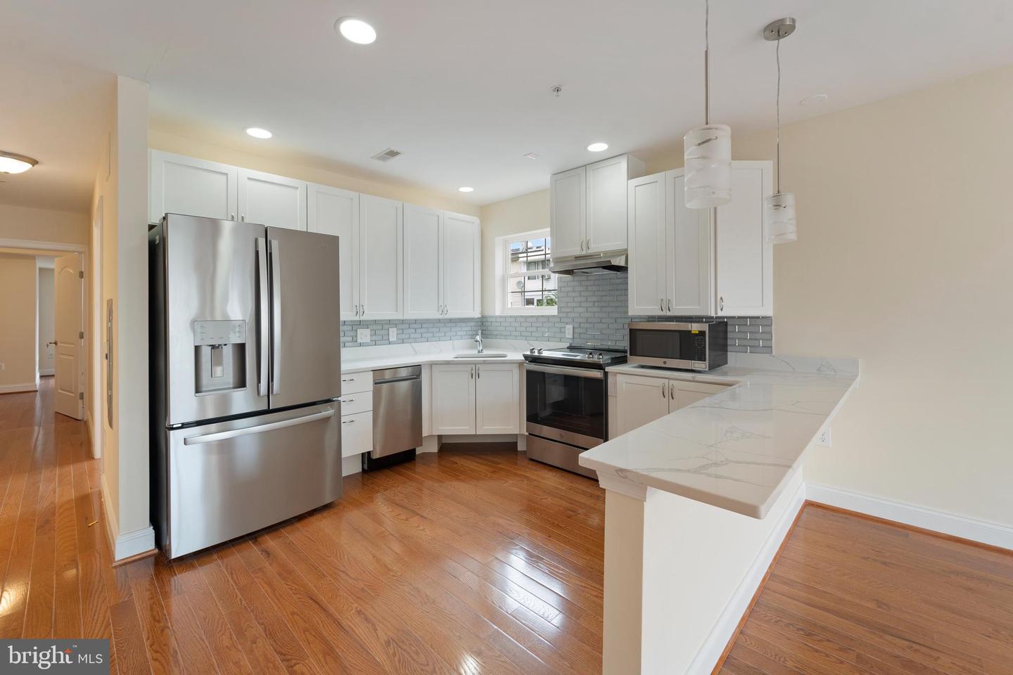 911 KENNEDY ST NW #4, WASHINGTON, District Of Columbia 20011, 2 Bedrooms Bedrooms, ,1 BathroomBathrooms,Residential,For sale,911 KENNEDY ST NW #4,DCDC2225788 MLS # DCDC2225788
