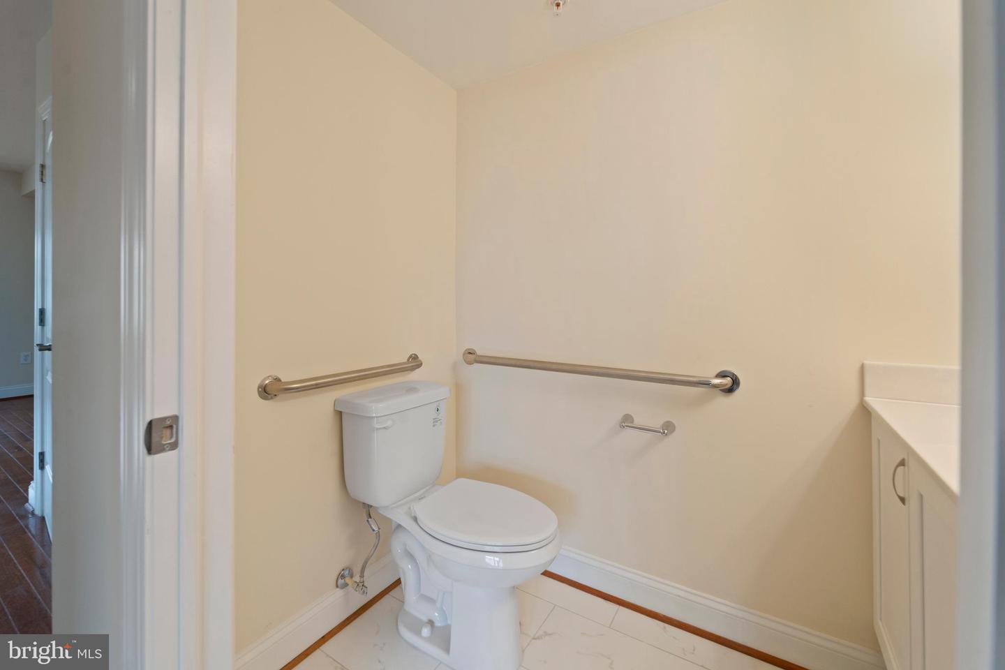 911 KENNEDY ST NW #4, WASHINGTON, District Of Columbia 20011, 2 Bedrooms Bedrooms, ,1 BathroomBathrooms,Residential,For sale,911 KENNEDY ST NW #4,DCDC2225788 MLS # DCDC2225788