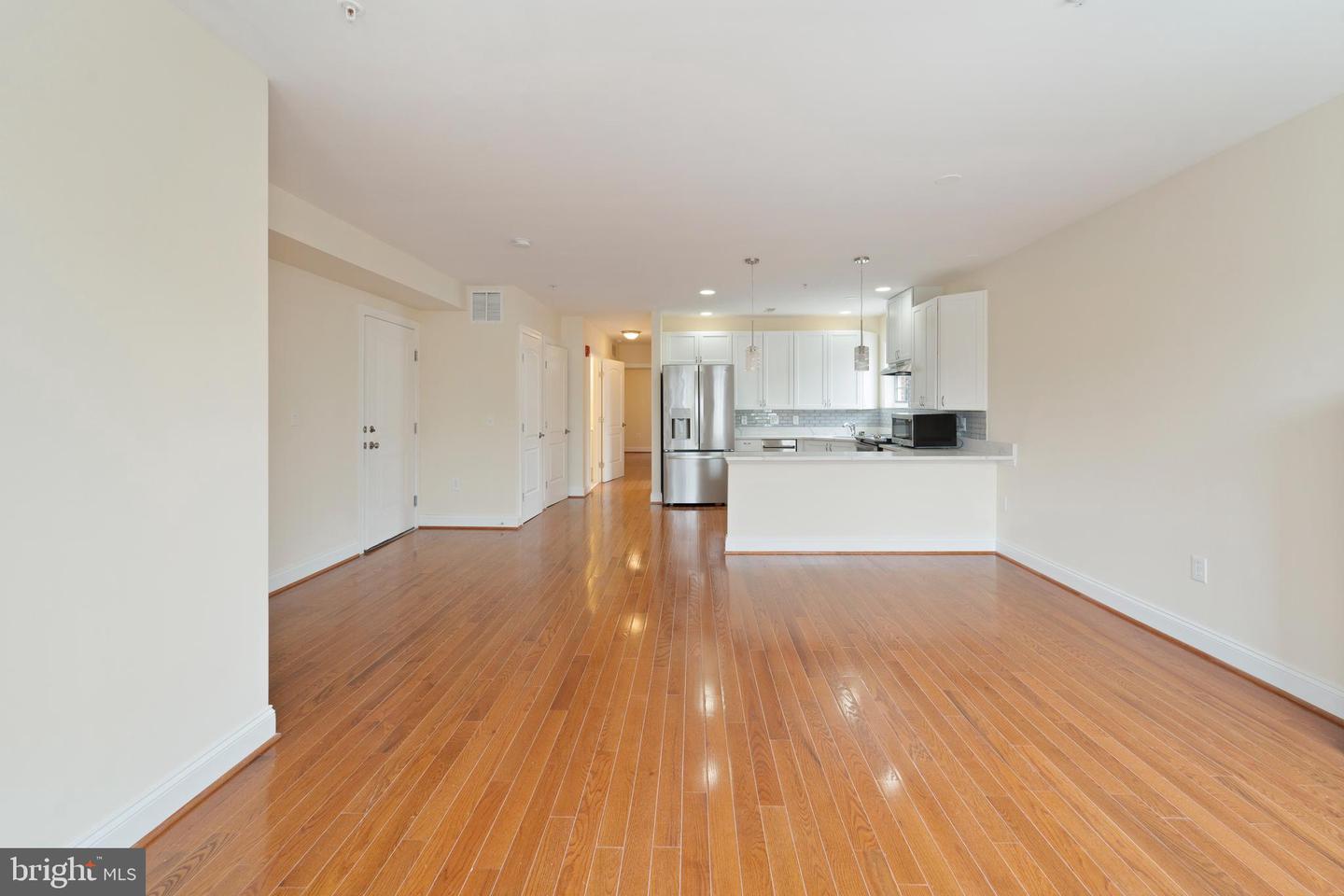 911 KENNEDY ST NW #4, WASHINGTON, District Of Columbia 20011, 2 Bedrooms Bedrooms, ,1 BathroomBathrooms,Residential,For sale,911 KENNEDY ST NW #4,DCDC2225788 MLS # DCDC2225788
