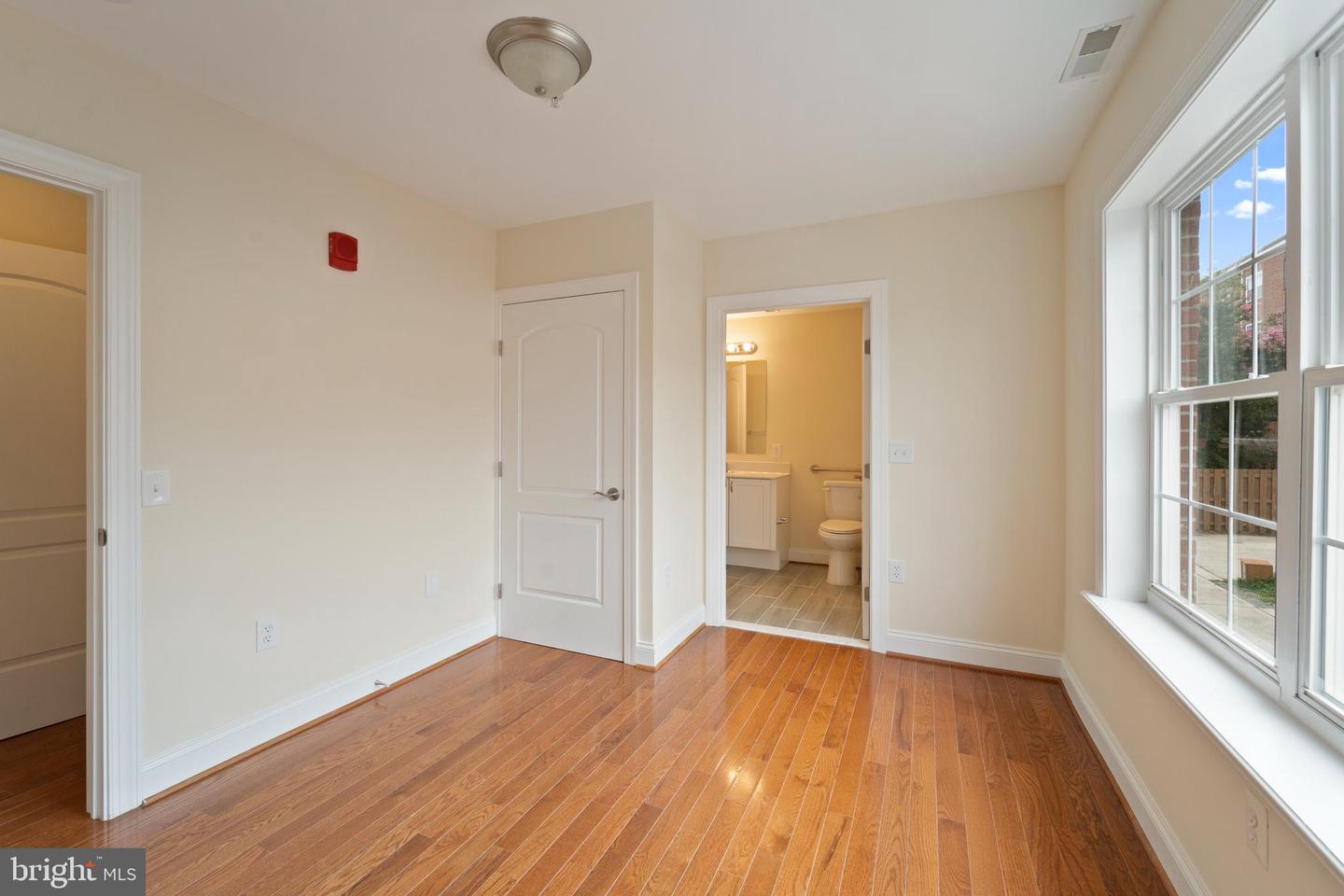 911 KENNEDY ST NW #4, WASHINGTON, District Of Columbia 20011, 2 Bedrooms Bedrooms, ,1 BathroomBathrooms,Residential,For sale,911 KENNEDY ST NW #4,DCDC2225788 MLS # DCDC2225788