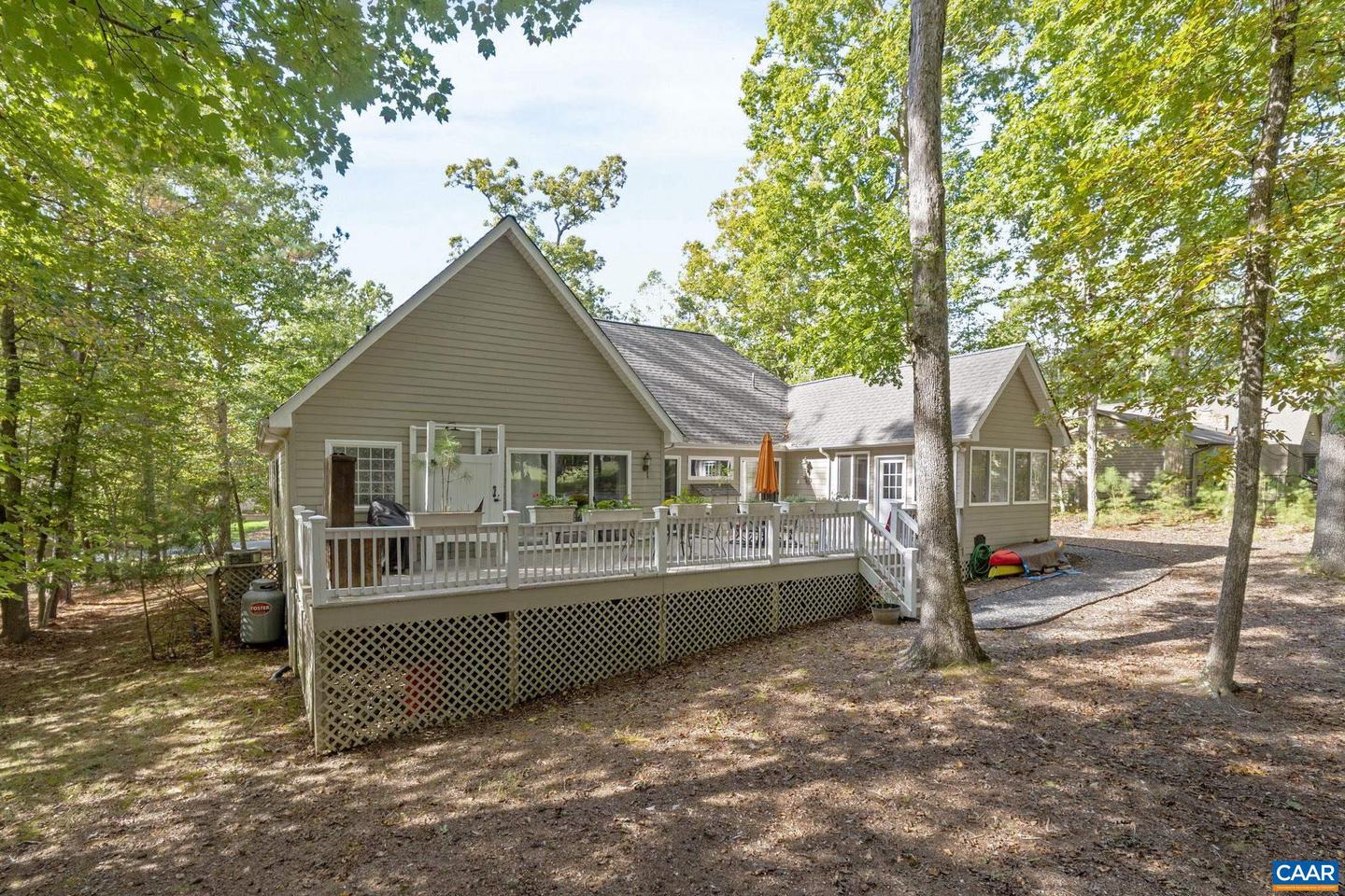 15 OUT OF BOUNDS RD, PALMYRA, Virginia 22963, 3 Bedrooms Bedrooms, ,2 BathroomsBathrooms,Residential,For sale,15 OUT OF BOUNDS RD,669729 MLS # 669729