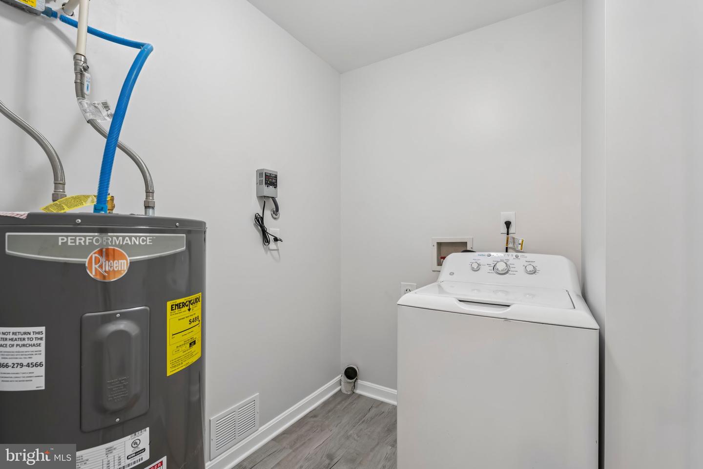 227 KENT DR, RUTHER GLEN, Virginia 22546, 3 Bedrooms Bedrooms, ,2 BathroomsBathrooms,Residential,For sale,227 KENT DR,VACV2008952 MLS # VACV2008952