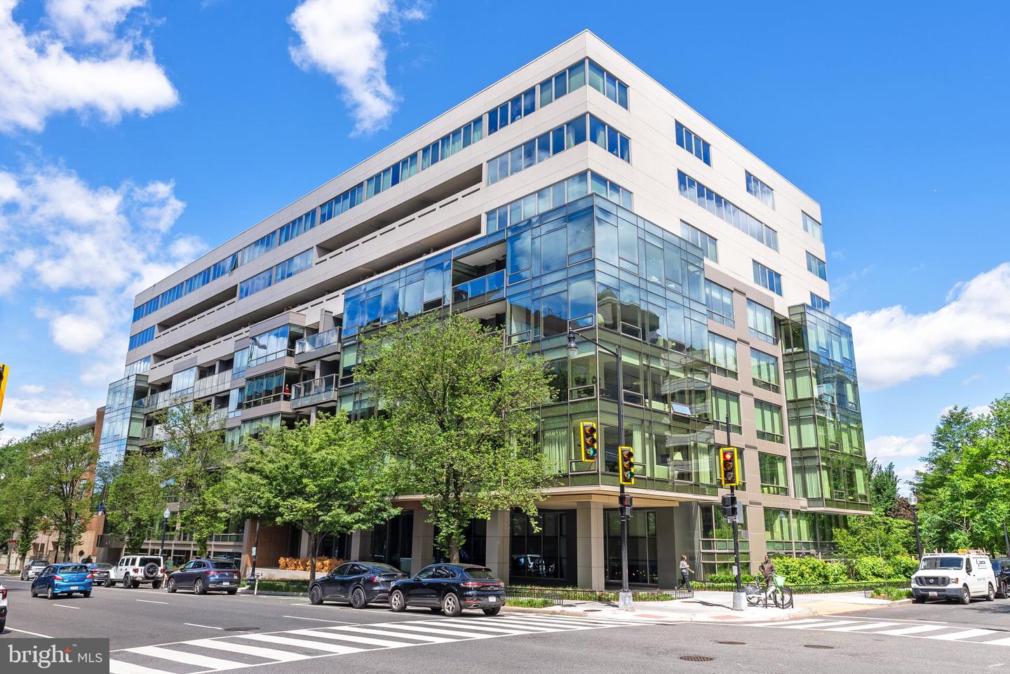 2501 M ST NW #203, WASHINGTON, District Of Columbia 20037, 2 Bedrooms Bedrooms, ,2 BathroomsBathrooms,Residential,For sale,2501 M ST NW #203,DCDC2196234 MLS # DCDC2196234