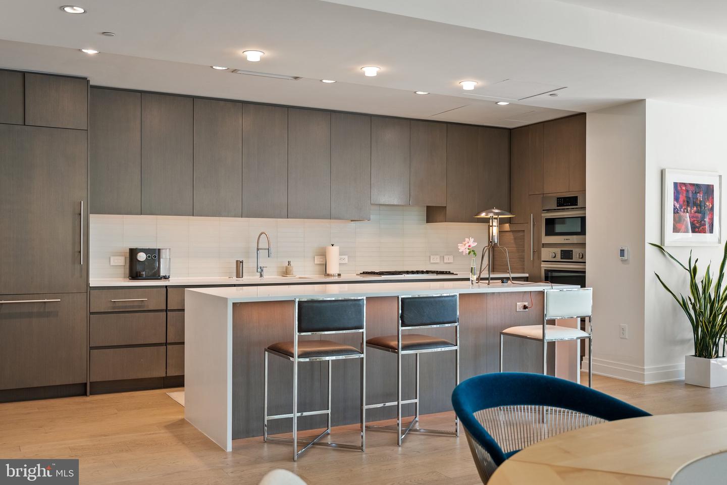 2501 M ST NW #203, WASHINGTON, District Of Columbia 20037, 2 Bedrooms Bedrooms, ,2 BathroomsBathrooms,Residential,For sale,2501 M ST NW #203,DCDC2196234 MLS # DCDC2196234