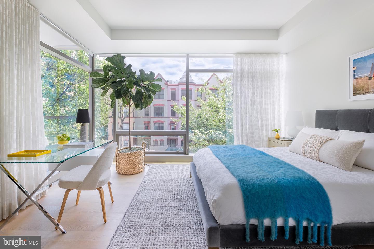 2501 M ST NW #203, WASHINGTON, District Of Columbia 20037, 2 Bedrooms Bedrooms, ,2 BathroomsBathrooms,Residential,For sale,2501 M ST NW #203,DCDC2196234 MLS # DCDC2196234