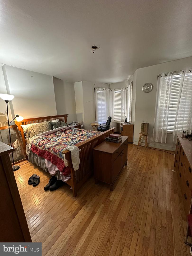 1231 W ST NW, WASHINGTON, District Of Columbia 20009, 3 Bedrooms Bedrooms, ,1 BathroomBathrooms,Residential,For sale,1231 W ST NW,DCDC2203080 MLS # DCDC2203080