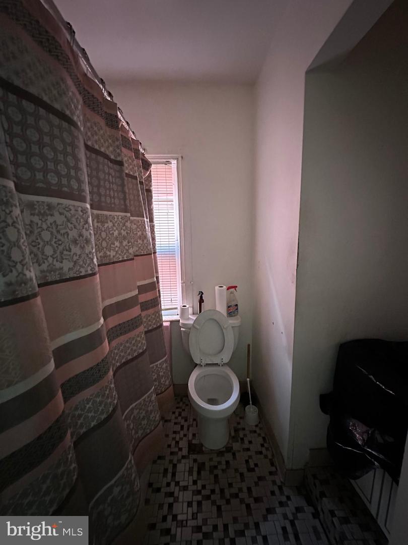 1231 W ST NW, WASHINGTON, District Of Columbia 20009, 3 Bedrooms Bedrooms, ,1 BathroomBathrooms,Residential,For sale,1231 W ST NW,DCDC2203080 MLS # DCDC2203080
