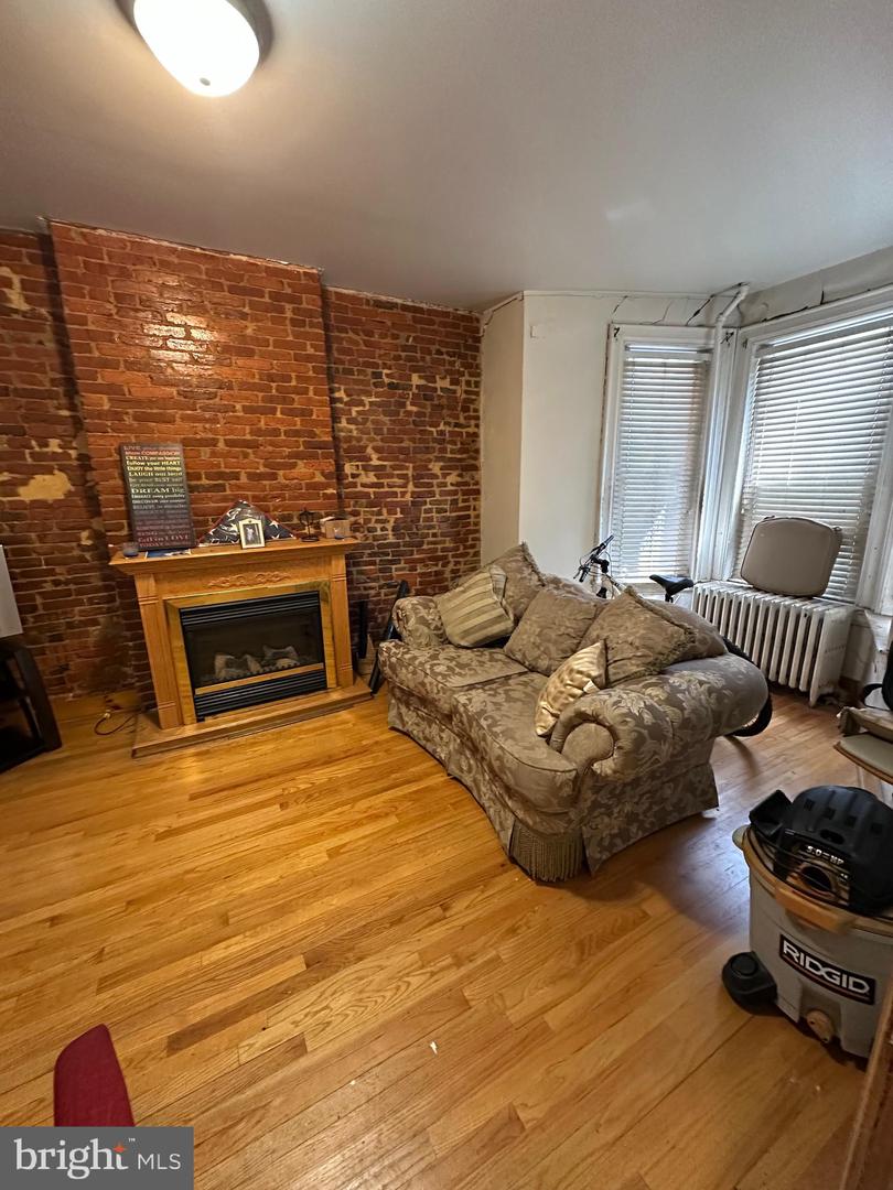 1231 W ST NW, WASHINGTON, District Of Columbia 20009, 3 Bedrooms Bedrooms, ,1 BathroomBathrooms,Residential,For sale,1231 W ST NW,DCDC2203080 MLS # DCDC2203080