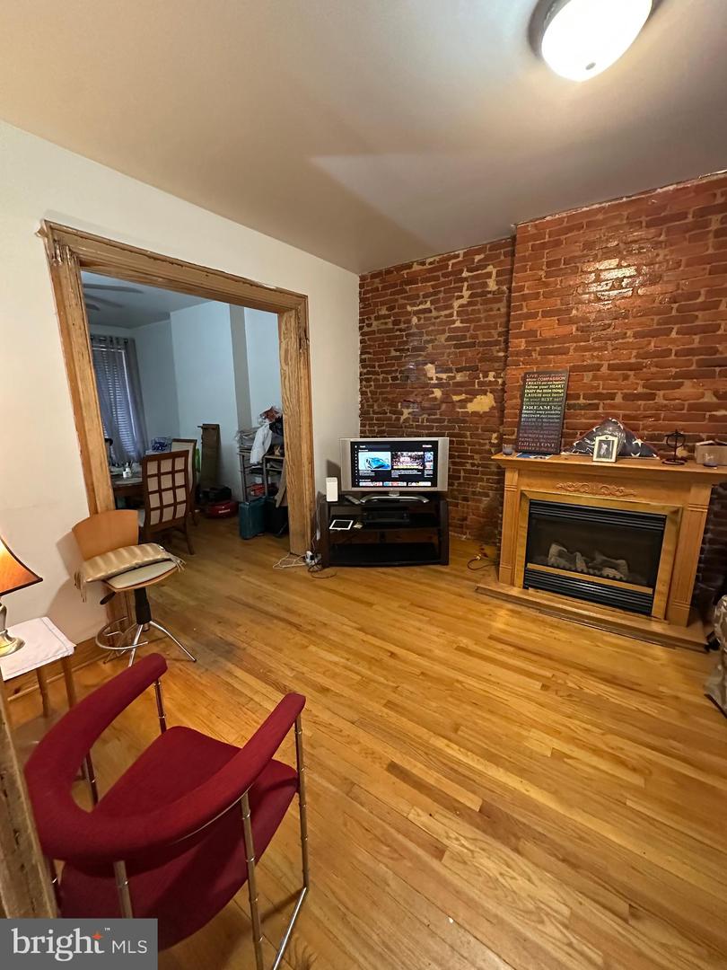 1231 W ST NW, WASHINGTON, District Of Columbia 20009, 3 Bedrooms Bedrooms, ,1 BathroomBathrooms,Residential,For sale,1231 W ST NW,DCDC2203080 MLS # DCDC2203080