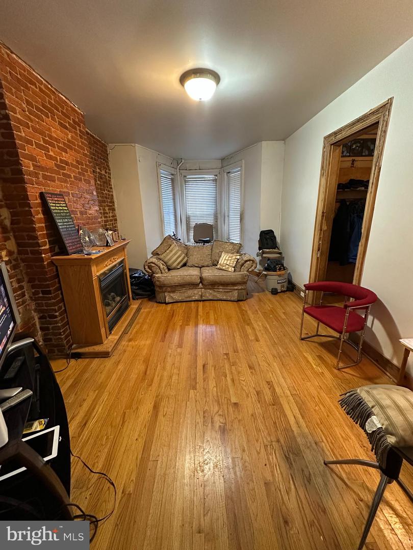 1231 W ST NW, WASHINGTON, District Of Columbia 20009, 3 Bedrooms Bedrooms, ,1 BathroomBathrooms,Residential,For sale,1231 W ST NW,DCDC2203080 MLS # DCDC2203080