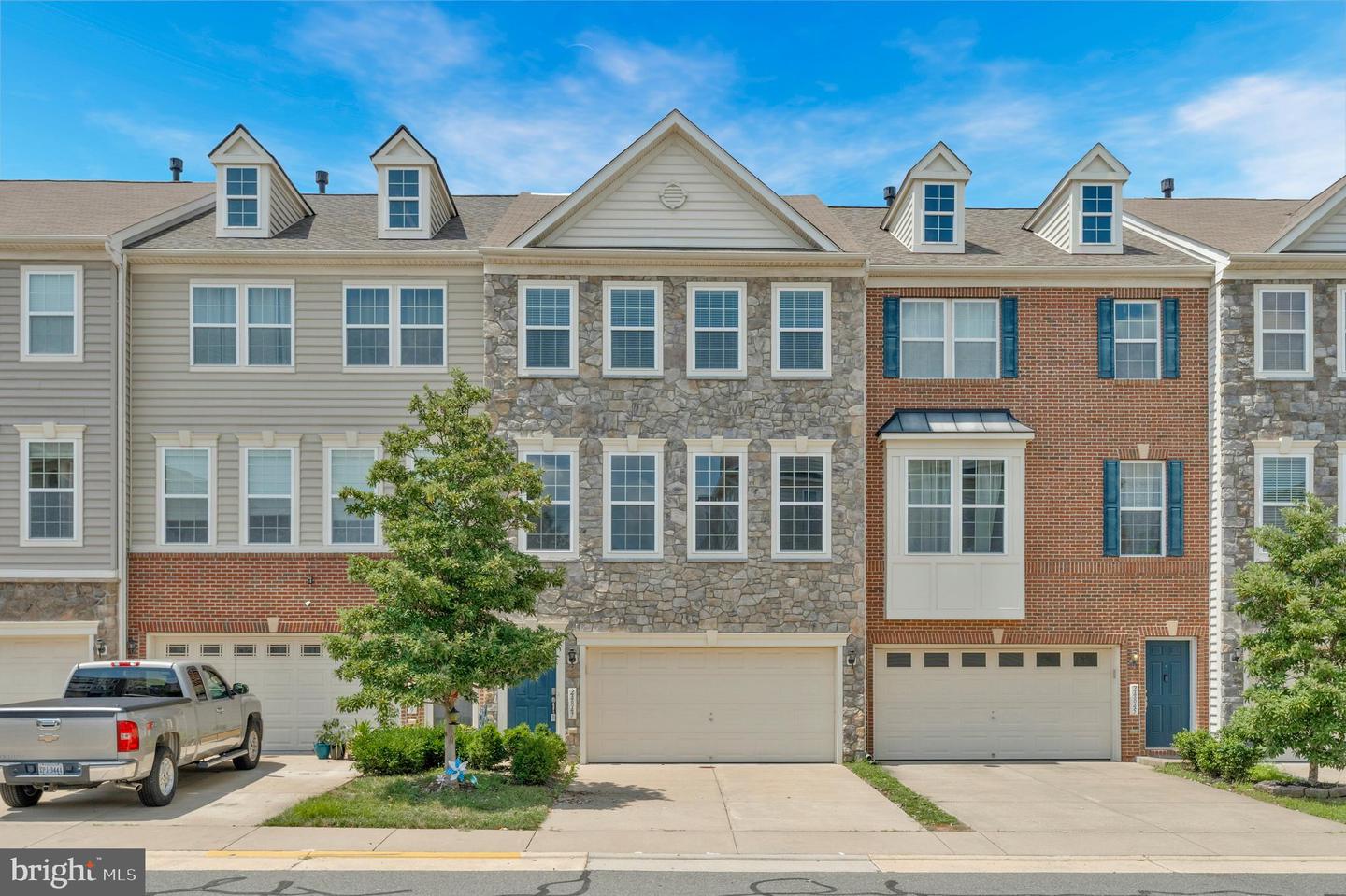 24847 MASON DALE TER, CHANTILLY, Virginia 20152, 3 Bedrooms Bedrooms, ,3 BathroomsBathrooms,Residential,For sale,24847 MASON DALE TER,VALO2099858 MLS # VALO2099858