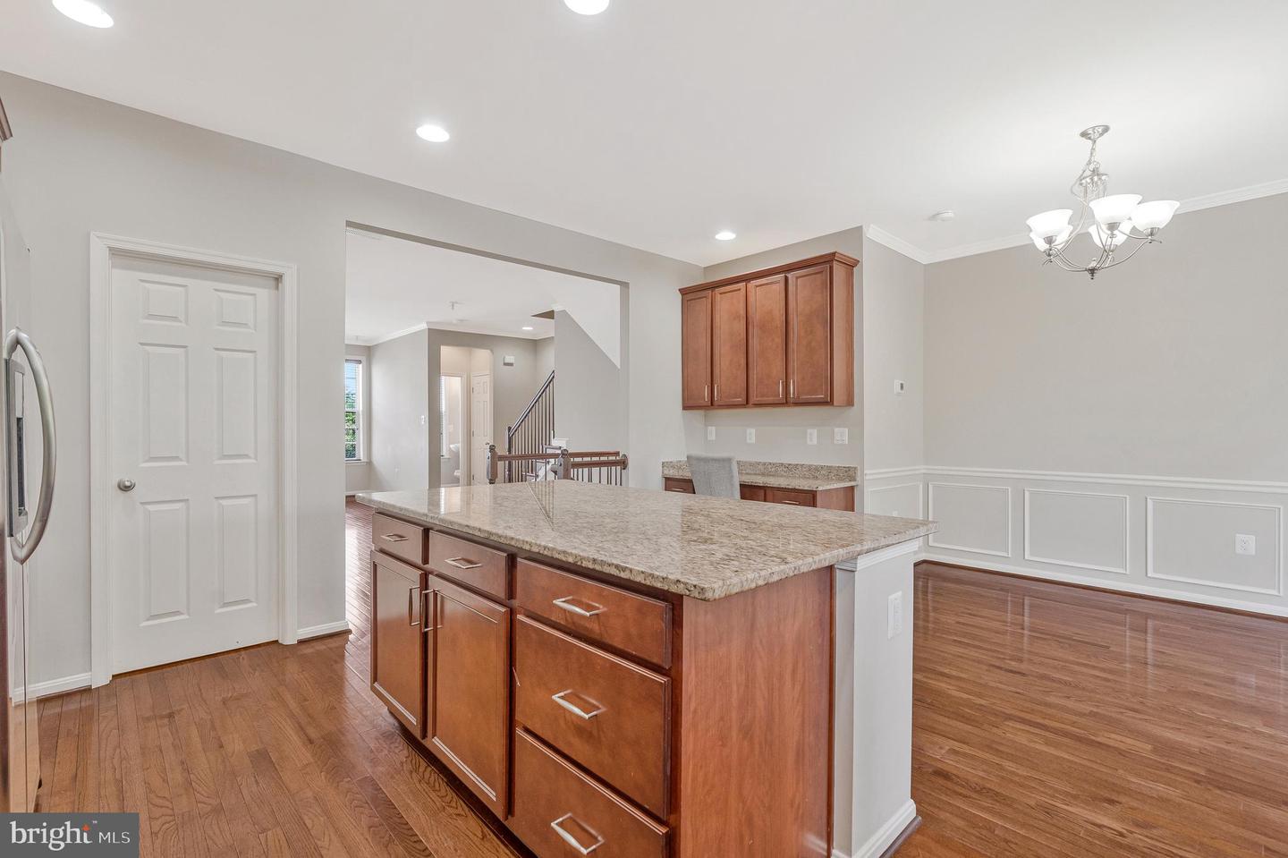 24847 MASON DALE TER, CHANTILLY, Virginia 20152, 3 Bedrooms Bedrooms, ,3 BathroomsBathrooms,Residential,For sale,24847 MASON DALE TER,VALO2099858 MLS # VALO2099858