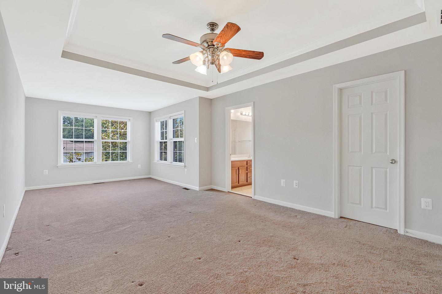 24847 MASON DALE TER, CHANTILLY, Virginia 20152, 3 Bedrooms Bedrooms, ,3 BathroomsBathrooms,Residential,For sale,24847 MASON DALE TER,VALO2099858 MLS # VALO2099858