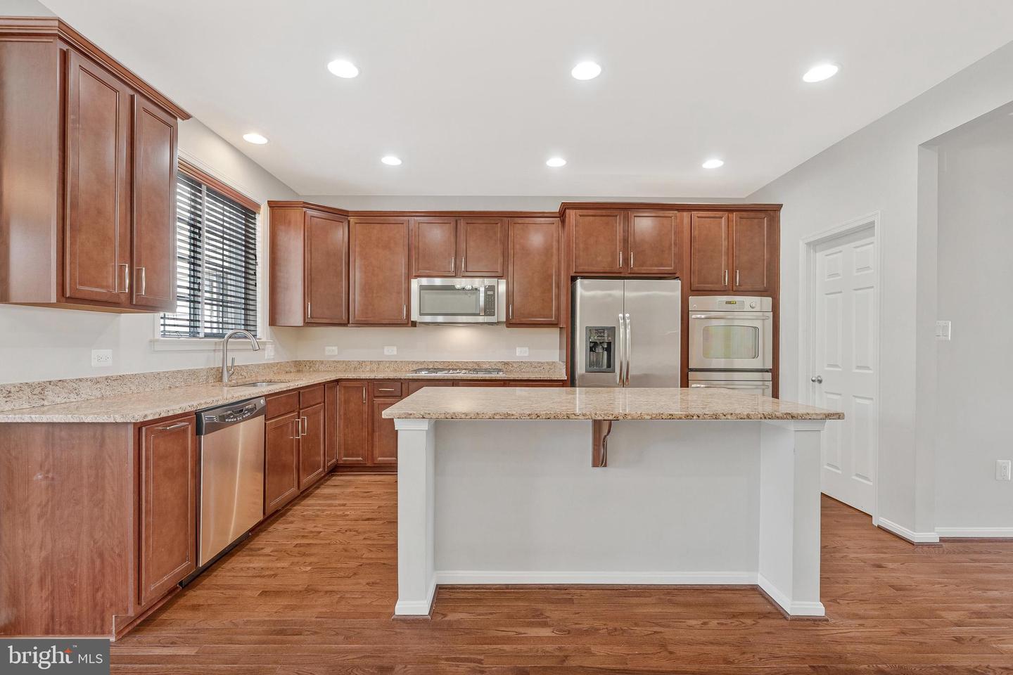 24847 MASON DALE TER, CHANTILLY, Virginia 20152, 3 Bedrooms Bedrooms, ,3 BathroomsBathrooms,Residential,For sale,24847 MASON DALE TER,VALO2099858 MLS # VALO2099858