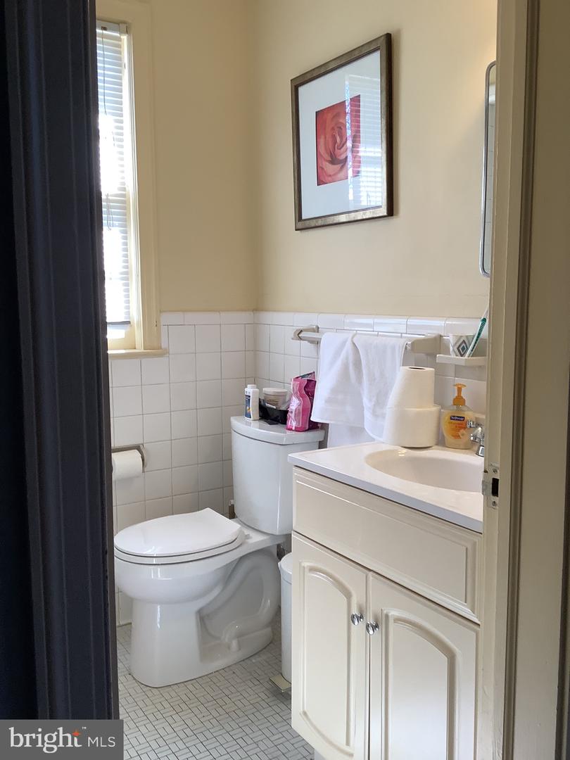 3420 LIVINGSTON ST NW, WASHINGTON, District Of Columbia 20015, 4 Bedrooms Bedrooms, ,3 BathroomsBathrooms,Residential,For sale,3420 LIVINGSTON ST NW,DCDC2208918 MLS # DCDC2208918