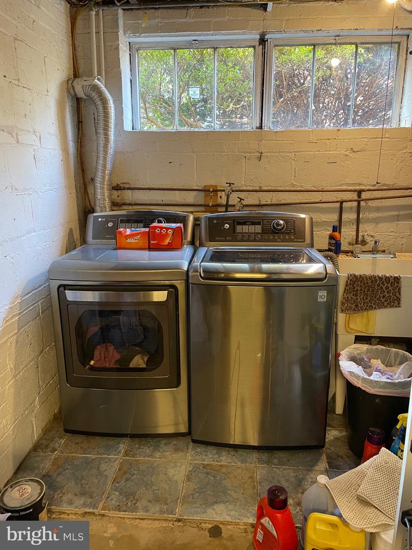 3420 LIVINGSTON ST NW, WASHINGTON, District Of Columbia 20015, 4 Bedrooms Bedrooms, ,3 BathroomsBathrooms,Residential,For sale,3420 LIVINGSTON ST NW,DCDC2208918 MLS # DCDC2208918