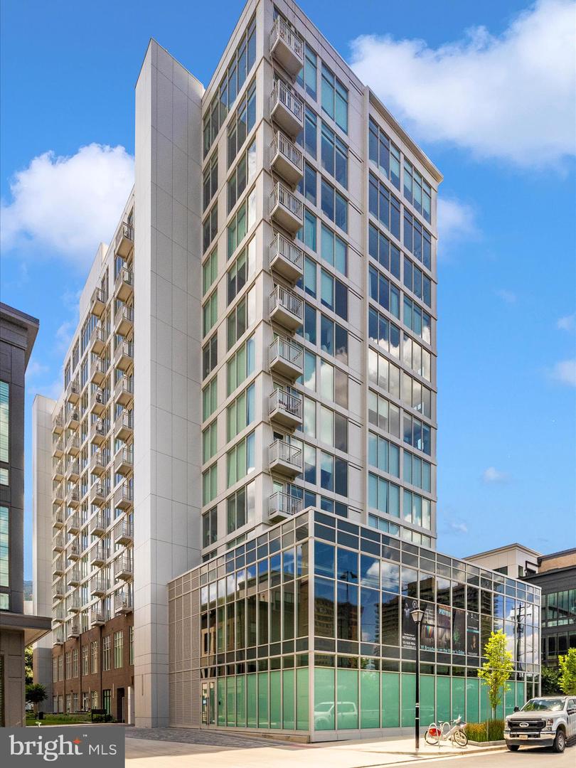 925 N FAIRFAX ST #405, ALEXANDRIA, Virginia 22314, 1 Bedroom Bedrooms, ,1 BathroomBathrooms,Residential,For sale,925 N FAIRFAX ST #405,VAAX2047630 MLS # VAAX2047630