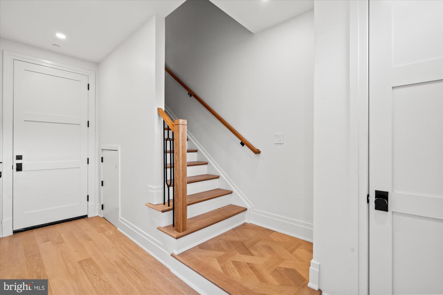1324 CAMERON ST, ALEXANDRIA, Virginia 22314, 4 Bedrooms Bedrooms, ,4 BathroomsBathrooms,Residential,For sale,1324 CAMERON ST,VAAX2049024 MLS # VAAX2049024