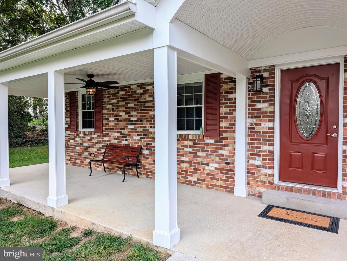 5006 LEEDS MANOR RD, MARKHAM, Virginia 22643, 4 Bedrooms Bedrooms, ,2 BathroomsBathrooms,Residential,For sale,5006 LEEDS MANOR RD,VAFQ2018356 MLS # VAFQ2018356