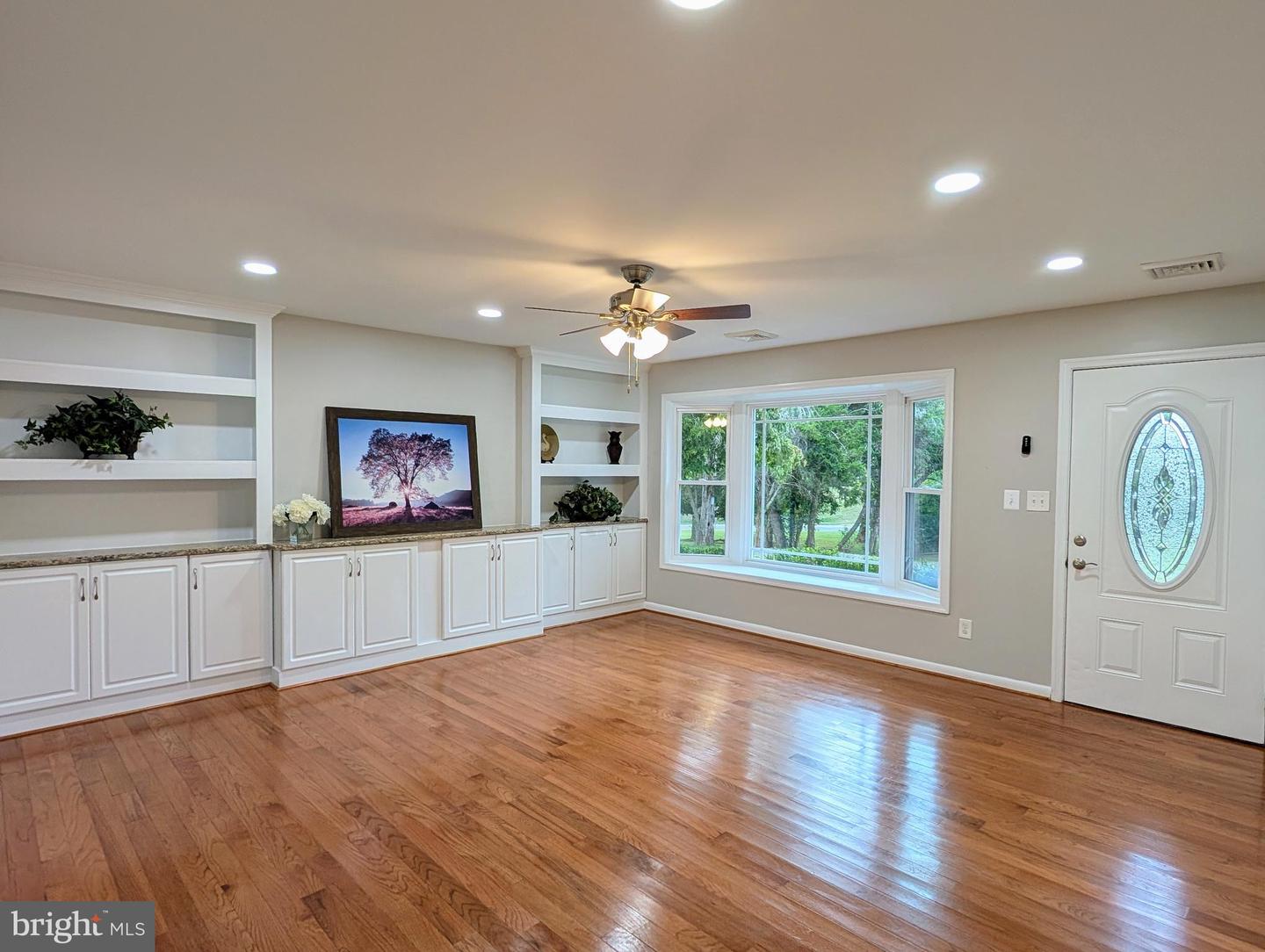 5006 LEEDS MANOR RD, MARKHAM, Virginia 22643, 4 Bedrooms Bedrooms, ,2 BathroomsBathrooms,Residential,For sale,5006 LEEDS MANOR RD,VAFQ2018356 MLS # VAFQ2018356
