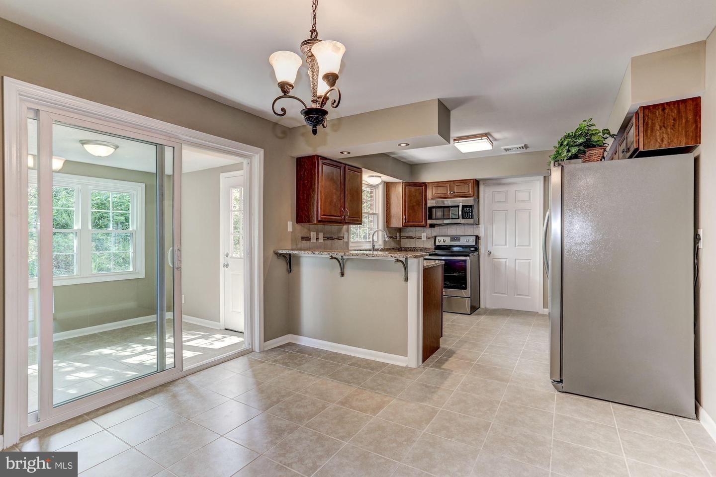 5006 LEEDS MANOR RD, MARKHAM, Virginia 22643, 4 Bedrooms Bedrooms, ,2 BathroomsBathrooms,Residential,For sale,5006 LEEDS MANOR RD,VAFQ2018356 MLS # VAFQ2018356