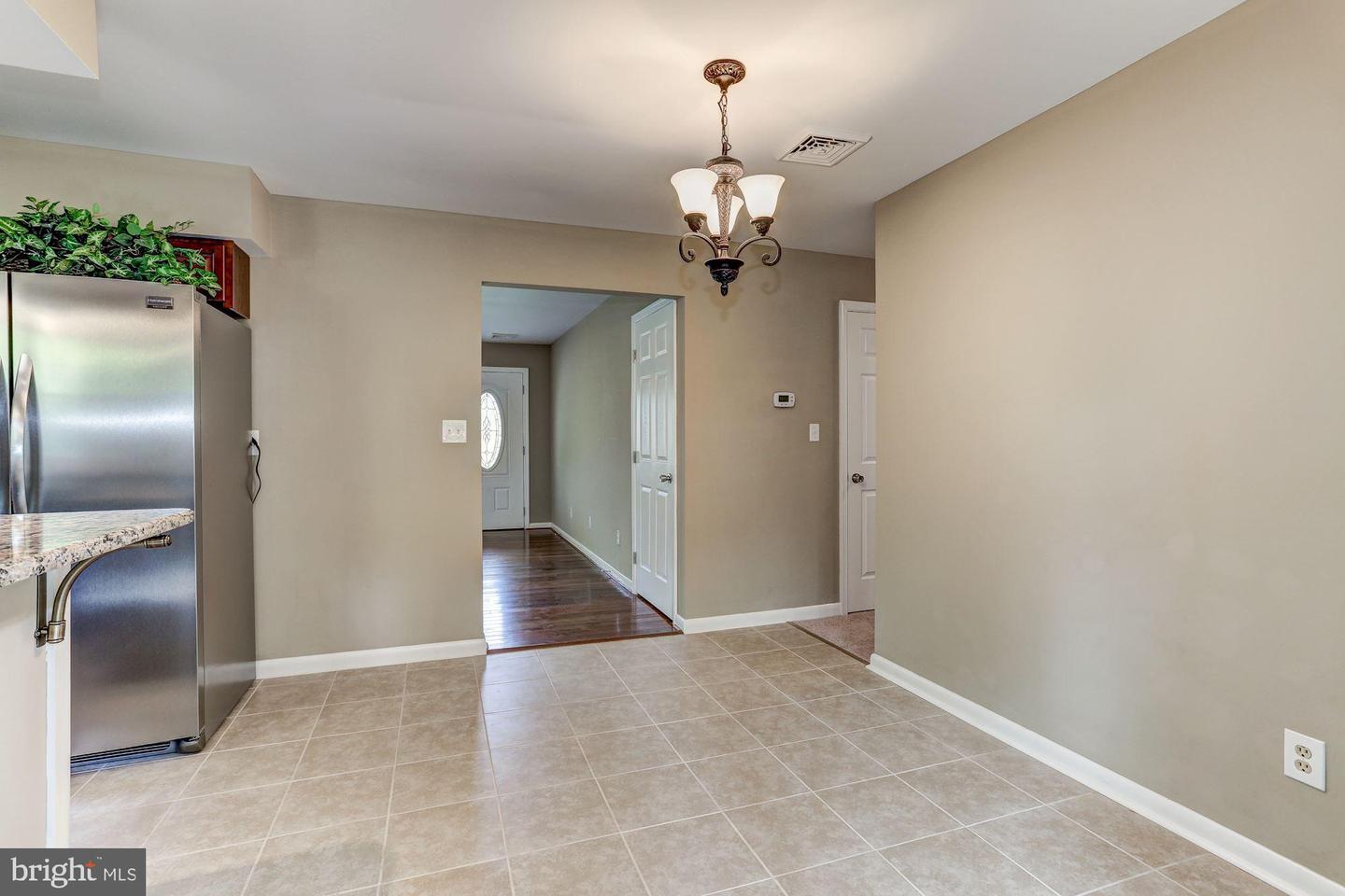 5006 LEEDS MANOR RD, MARKHAM, Virginia 22643, 4 Bedrooms Bedrooms, ,2 BathroomsBathrooms,Residential,For sale,5006 LEEDS MANOR RD,VAFQ2018356 MLS # VAFQ2018356
