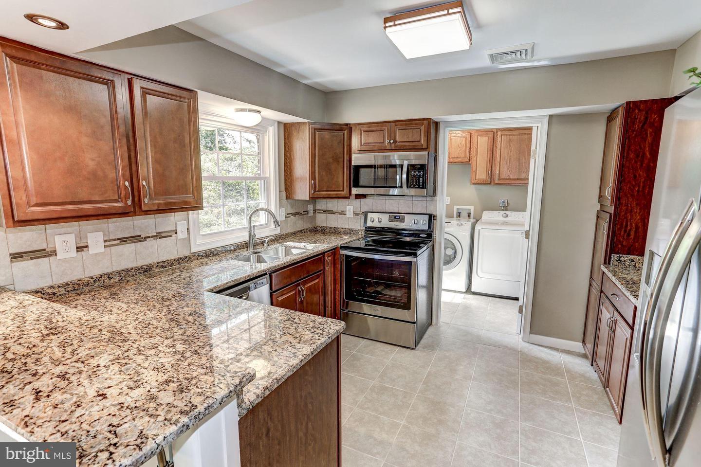 5006 LEEDS MANOR RD, MARKHAM, Virginia 22643, 4 Bedrooms Bedrooms, ,2 BathroomsBathrooms,Residential,For sale,5006 LEEDS MANOR RD,VAFQ2018356 MLS # VAFQ2018356