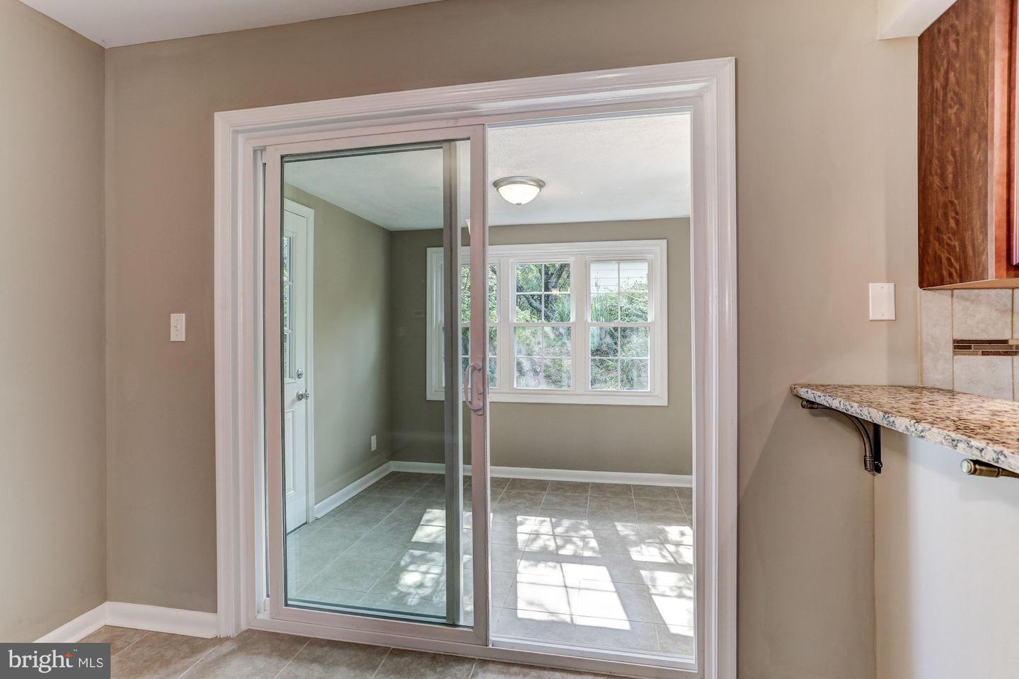5006 LEEDS MANOR RD, MARKHAM, Virginia 22643, 4 Bedrooms Bedrooms, ,2 BathroomsBathrooms,Residential,For sale,5006 LEEDS MANOR RD,VAFQ2018356 MLS # VAFQ2018356