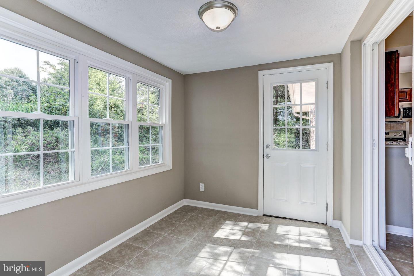 5006 LEEDS MANOR RD, MARKHAM, Virginia 22643, 4 Bedrooms Bedrooms, ,2 BathroomsBathrooms,Residential,For sale,5006 LEEDS MANOR RD,VAFQ2018356 MLS # VAFQ2018356