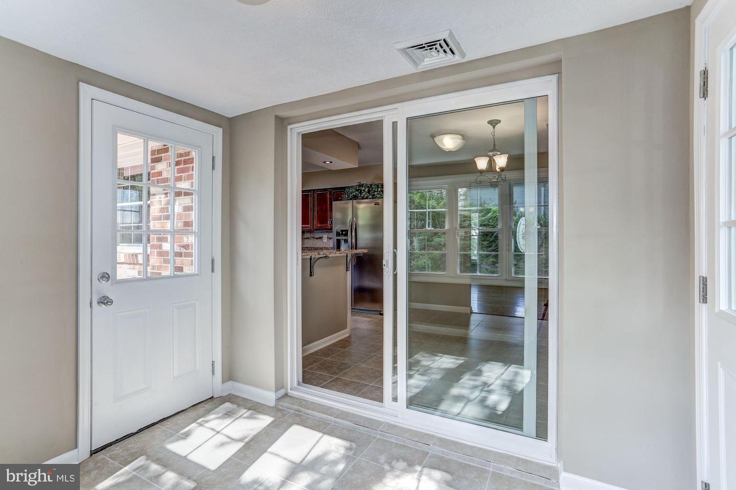 5006 LEEDS MANOR RD, MARKHAM, Virginia 22643, 4 Bedrooms Bedrooms, ,2 BathroomsBathrooms,Residential,For sale,5006 LEEDS MANOR RD,VAFQ2018356 MLS # VAFQ2018356