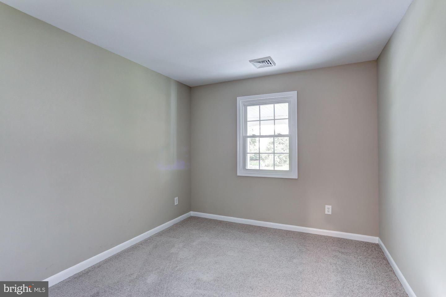 5006 LEEDS MANOR RD, MARKHAM, Virginia 22643, 4 Bedrooms Bedrooms, ,2 BathroomsBathrooms,Residential,For sale,5006 LEEDS MANOR RD,VAFQ2018356 MLS # VAFQ2018356