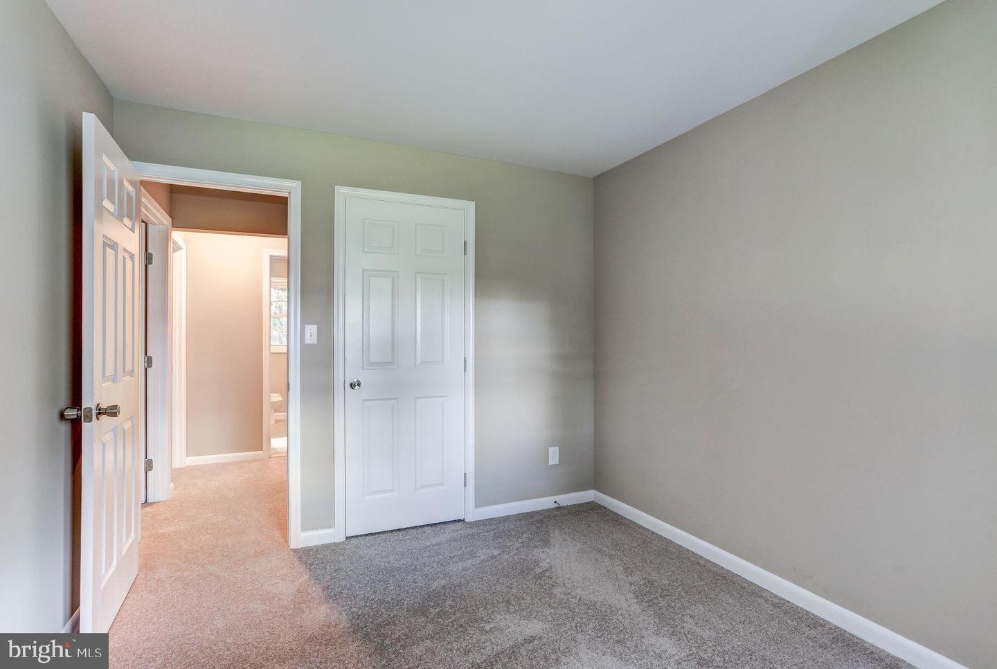 5006 LEEDS MANOR RD, MARKHAM, Virginia 22643, 4 Bedrooms Bedrooms, ,2 BathroomsBathrooms,Residential,For sale,5006 LEEDS MANOR RD,VAFQ2018356 MLS # VAFQ2018356
