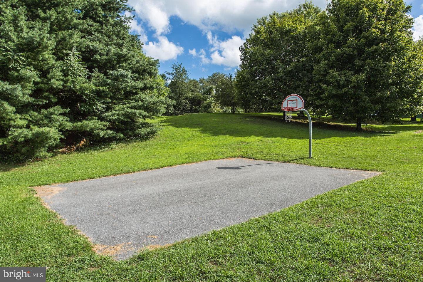 5006 LEEDS MANOR RD, MARKHAM, Virginia 22643, 4 Bedrooms Bedrooms, ,2 BathroomsBathrooms,Residential,For sale,5006 LEEDS MANOR RD,VAFQ2018356 MLS # VAFQ2018356