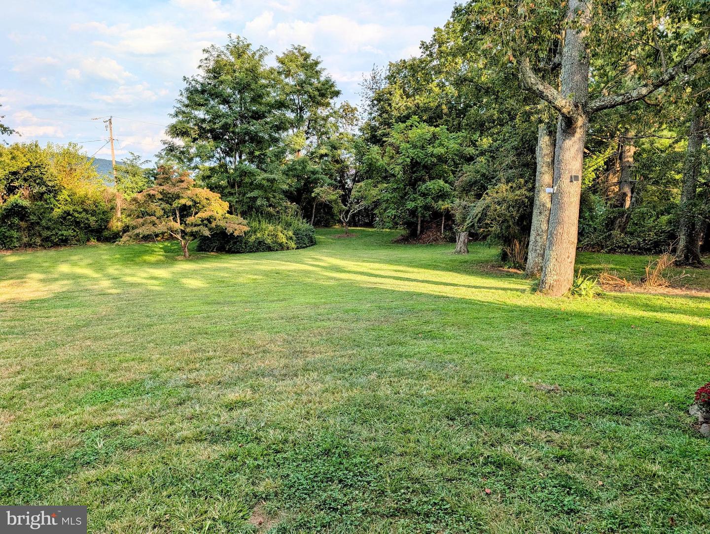 5006 LEEDS MANOR RD, MARKHAM, Virginia 22643, 4 Bedrooms Bedrooms, ,2 BathroomsBathrooms,Residential,For sale,5006 LEEDS MANOR RD,VAFQ2018356 MLS # VAFQ2018356