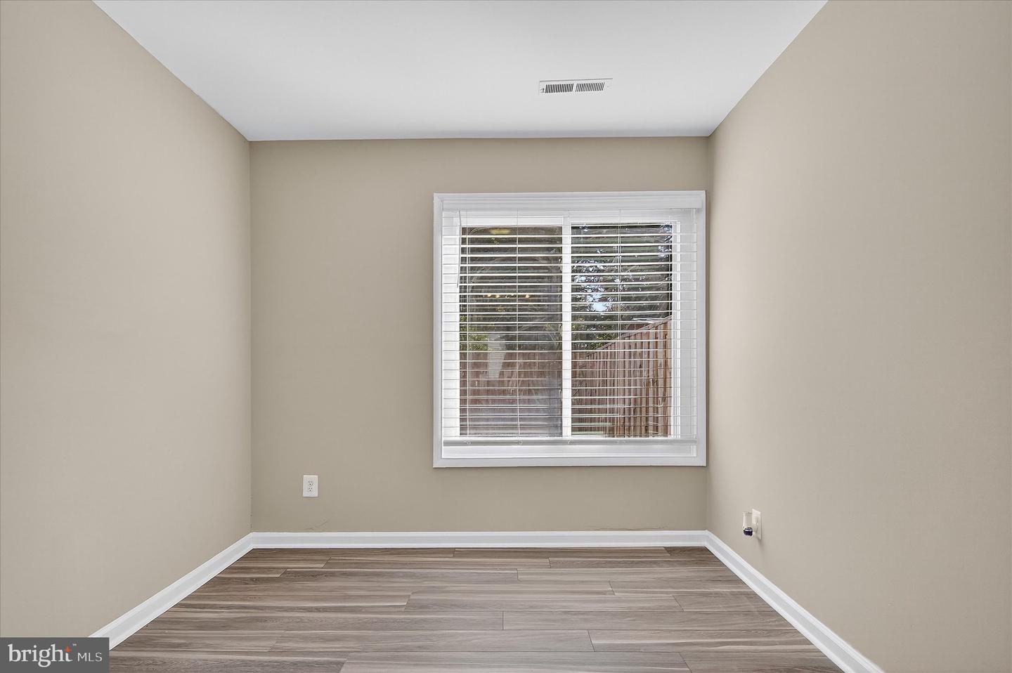 402 RENEAU WAY, HERNDON, Virginia 20170, 4 Bedrooms Bedrooms, ,2 BathroomsBathrooms,Residential,For sale,402 RENEAU WAY,VAFX2269718 MLS # VAFX2269718