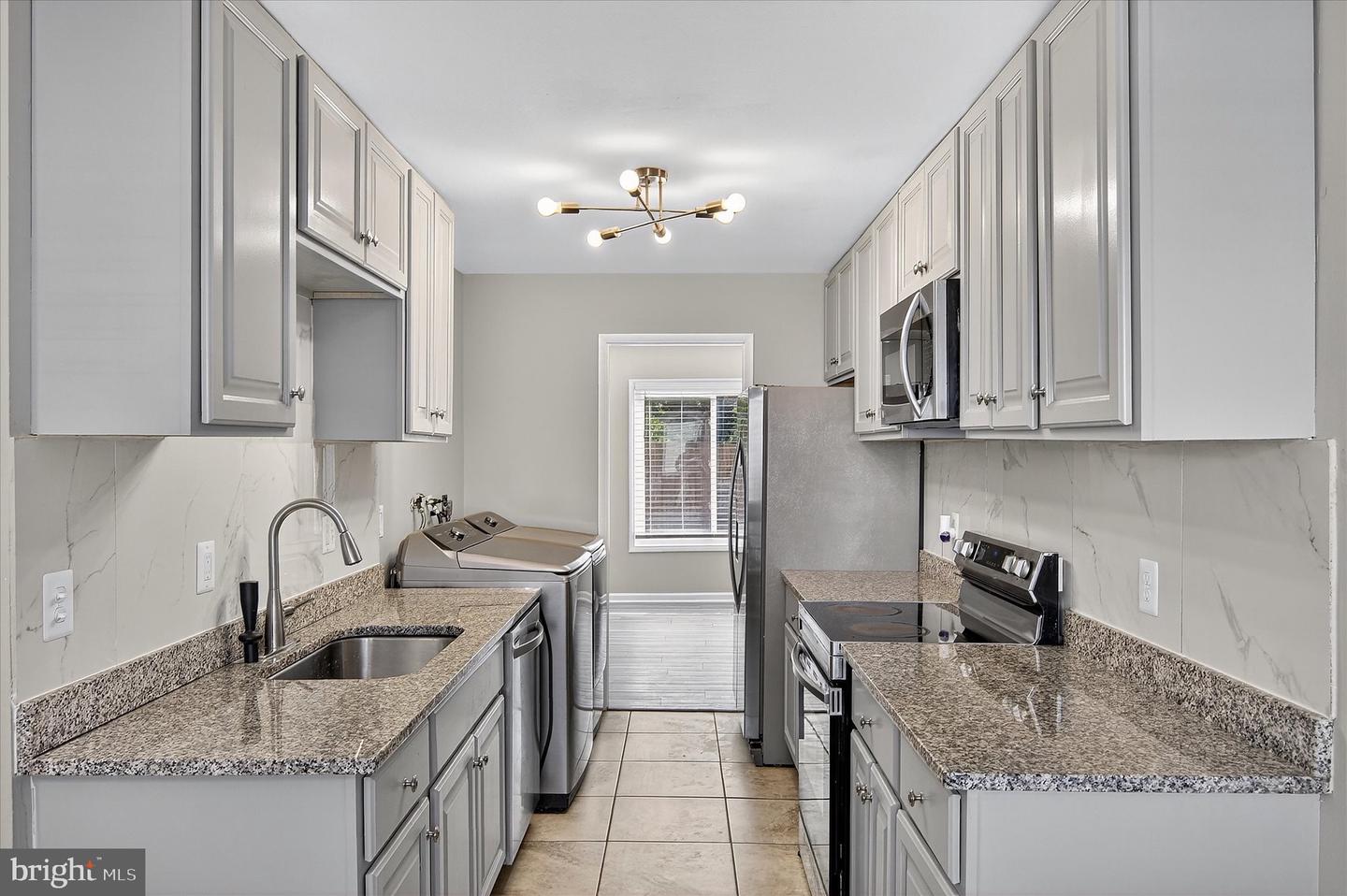 402 RENEAU WAY, HERNDON, Virginia 20170, 4 Bedrooms Bedrooms, ,2 BathroomsBathrooms,Residential,For sale,402 RENEAU WAY,VAFX2269718 MLS # VAFX2269718