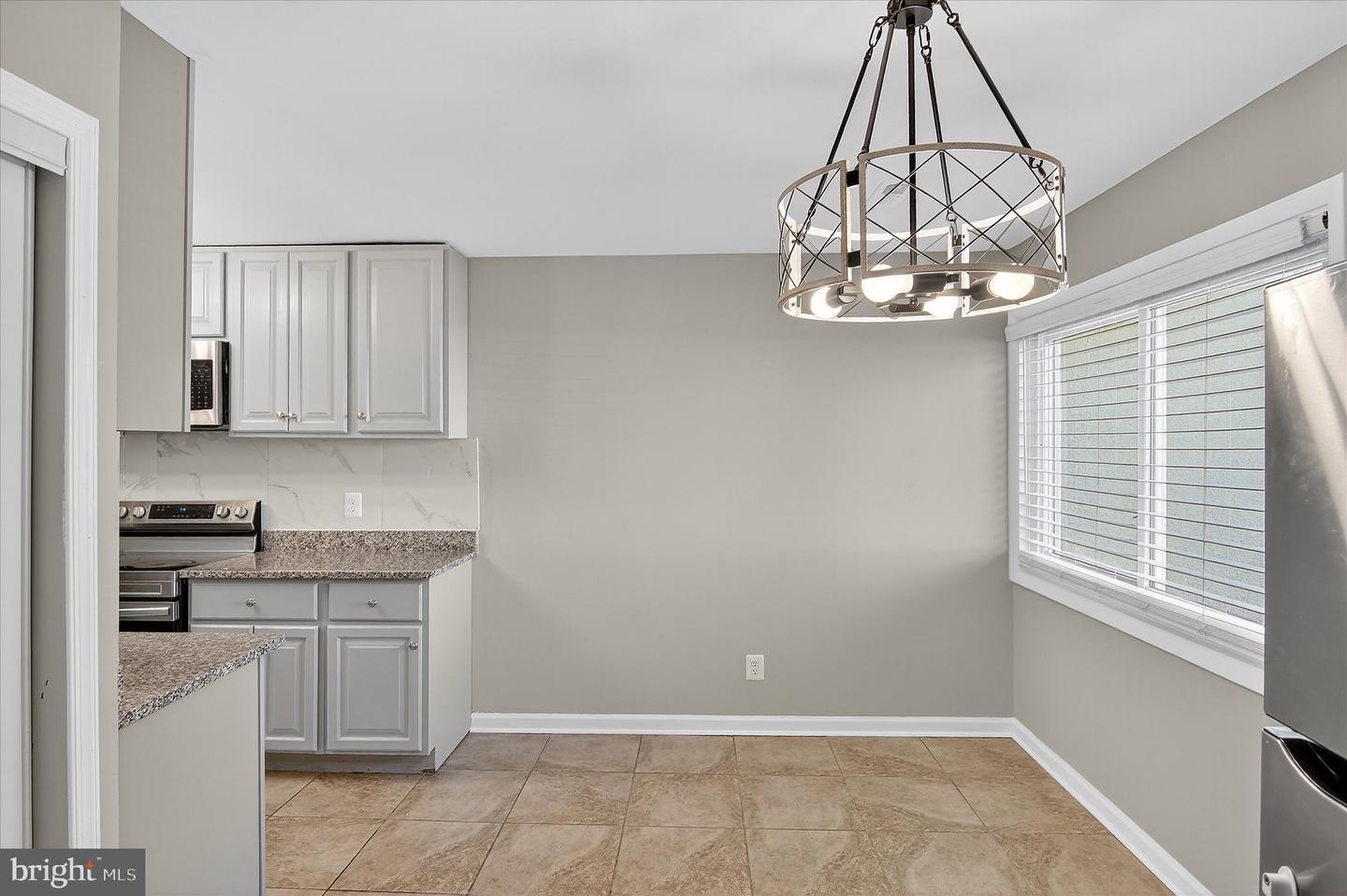 402 RENEAU WAY, HERNDON, Virginia 20170, 4 Bedrooms Bedrooms, ,2 BathroomsBathrooms,Residential,For sale,402 RENEAU WAY,VAFX2269718 MLS # VAFX2269718