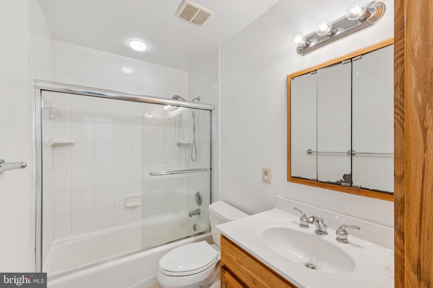 3713 MARYLAND ST, ALEXANDRIA, Virginia 22309, 4 Bedrooms Bedrooms, ,3 BathroomsBathrooms,Residential,For sale,3713 MARYLAND ST,VAFX2269814 MLS # VAFX2269814