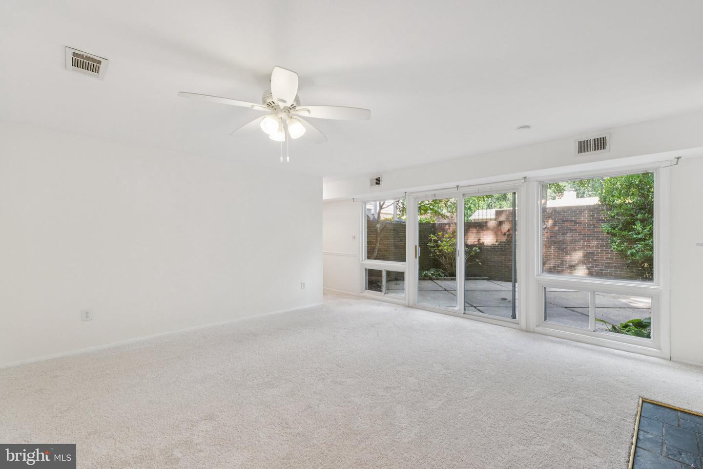 3713 MARYLAND ST, ALEXANDRIA, Virginia 22309, 4 Bedrooms Bedrooms, ,3 BathroomsBathrooms,Residential,For sale,3713 MARYLAND ST,VAFX2269814 MLS # VAFX2269814