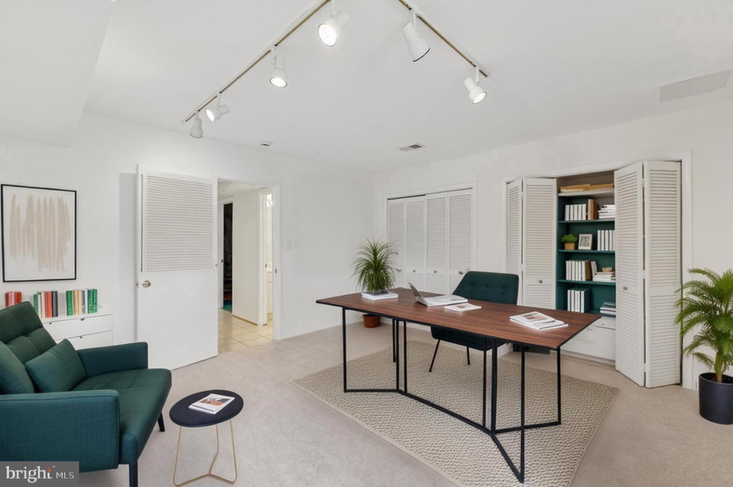 3713 MARYLAND ST, ALEXANDRIA, Virginia 22309, 4 Bedrooms Bedrooms, ,3 BathroomsBathrooms,Residential,For sale,3713 MARYLAND ST,VAFX2269814 MLS # VAFX2269814