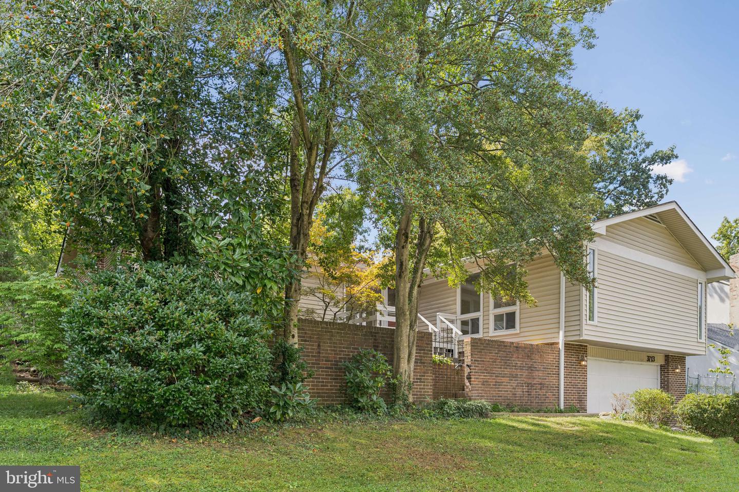 3713 MARYLAND ST, ALEXANDRIA, Virginia 22309, 4 Bedrooms Bedrooms, ,3 BathroomsBathrooms,Residential,For sale,3713 MARYLAND ST,VAFX2269814 MLS # VAFX2269814