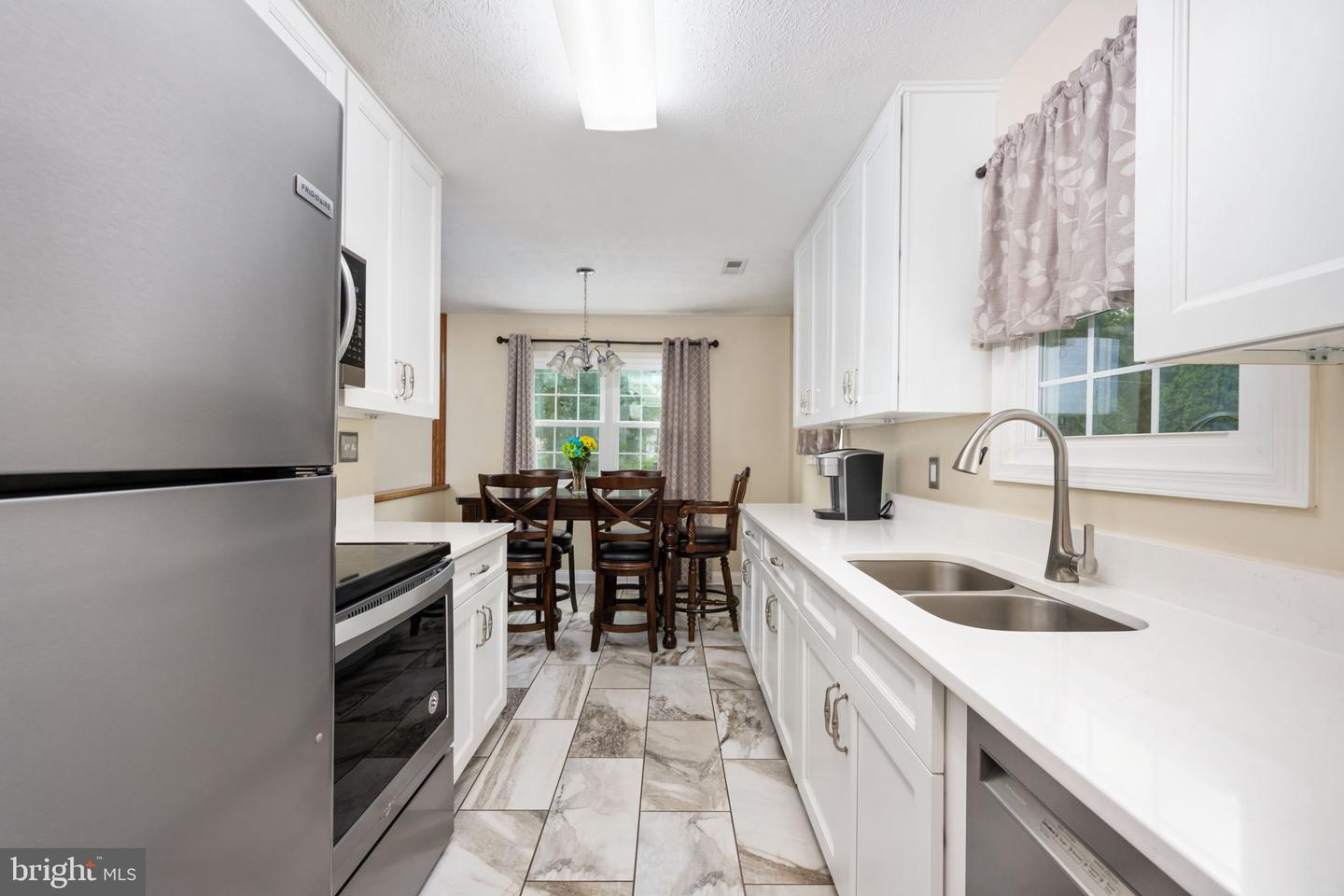 114 5TH ST, COLONIAL BEACH, Virginia 22443, 3 Bedrooms Bedrooms, 5 Rooms Rooms,1 BathroomBathrooms,Residential,For sale,114 5TH ST,VAWE2009820 MLS # VAWE2009820