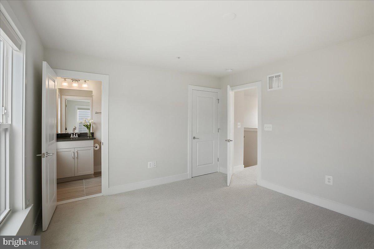 12768 SUNRISE VALLEY DR, RESTON, Virginia 20191, 4 Bedrooms Bedrooms, ,4 BathroomsBathrooms,Residential,For sale,12768 SUNRISE VALLEY DR,VAFX2270078 MLS # VAFX2270078