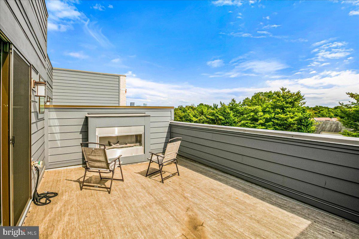 12768 SUNRISE VALLEY DR, RESTON, Virginia 20191, 4 Bedrooms Bedrooms, ,4 BathroomsBathrooms,Residential,For sale,12768 SUNRISE VALLEY DR,VAFX2270078 MLS # VAFX2270078