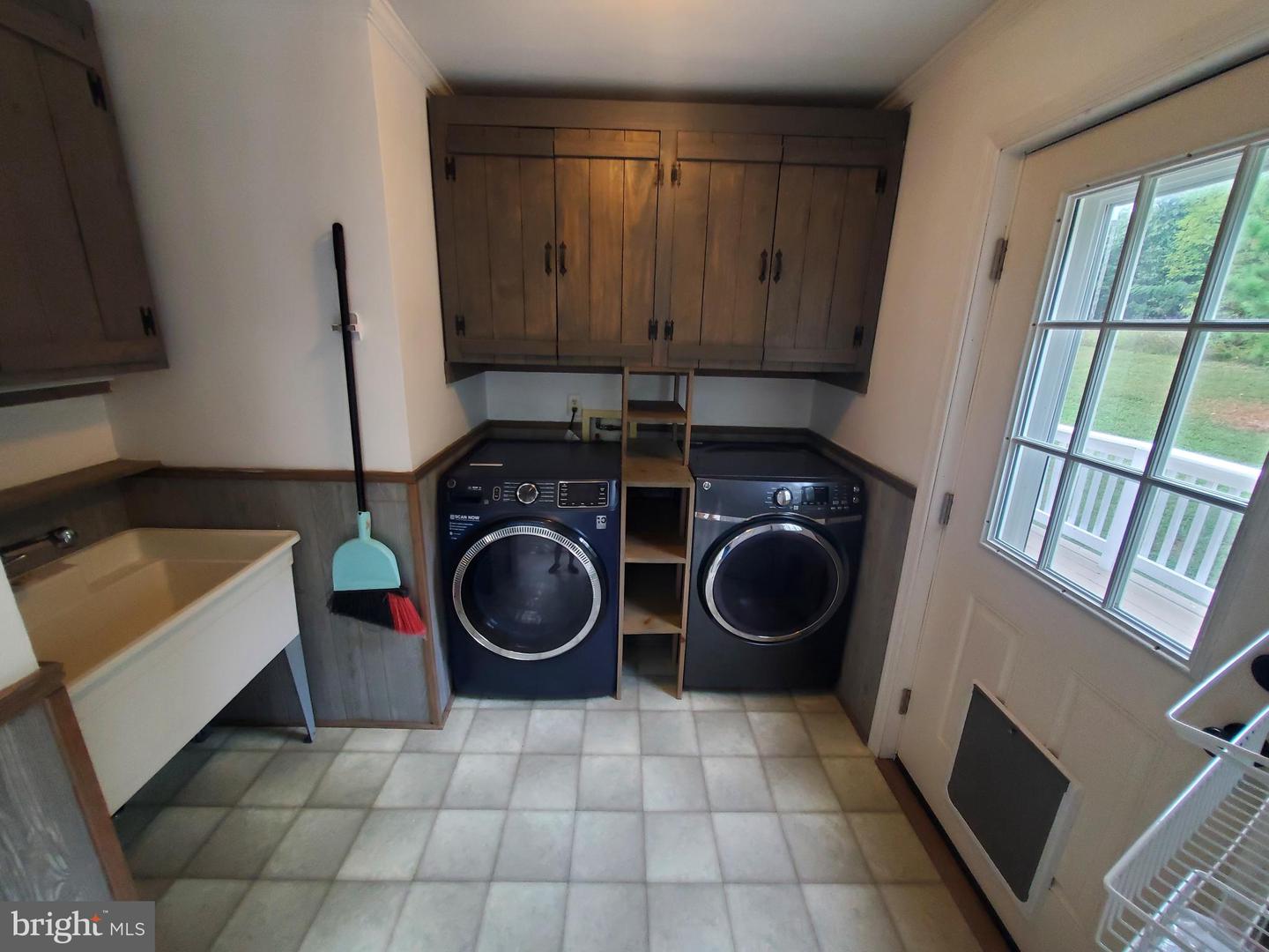 200 MILE RIDGE ESTS, LEBANON CHURCH, Virginia 22641, 4 Bedrooms Bedrooms, ,3 BathroomsBathrooms,Residential,For sale,200 MILE RIDGE ESTS,VASH2012666 MLS # VASH2012666