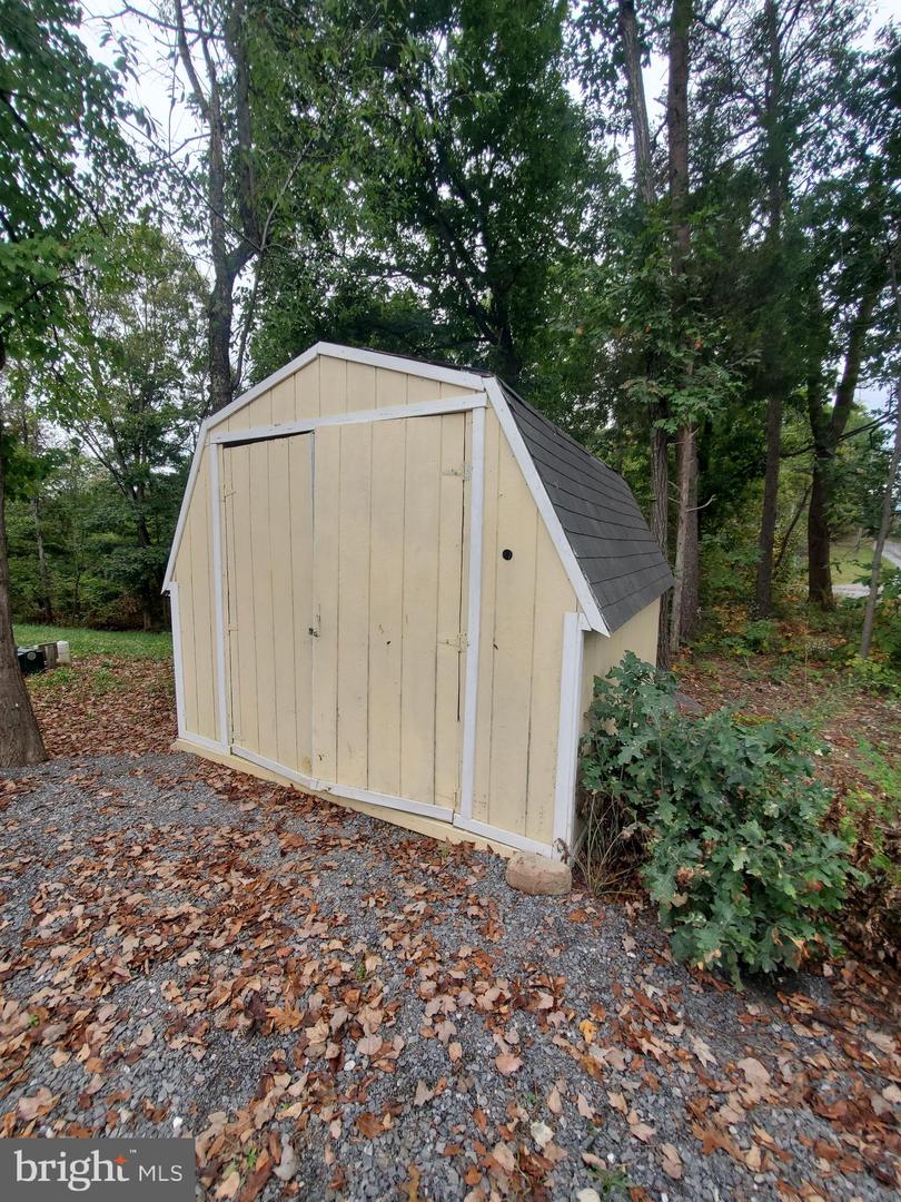 200 MILE RIDGE ESTS, LEBANON CHURCH, Virginia 22641, 4 Bedrooms Bedrooms, ,3 BathroomsBathrooms,Residential,For sale,200 MILE RIDGE ESTS,VASH2012666 MLS # VASH2012666