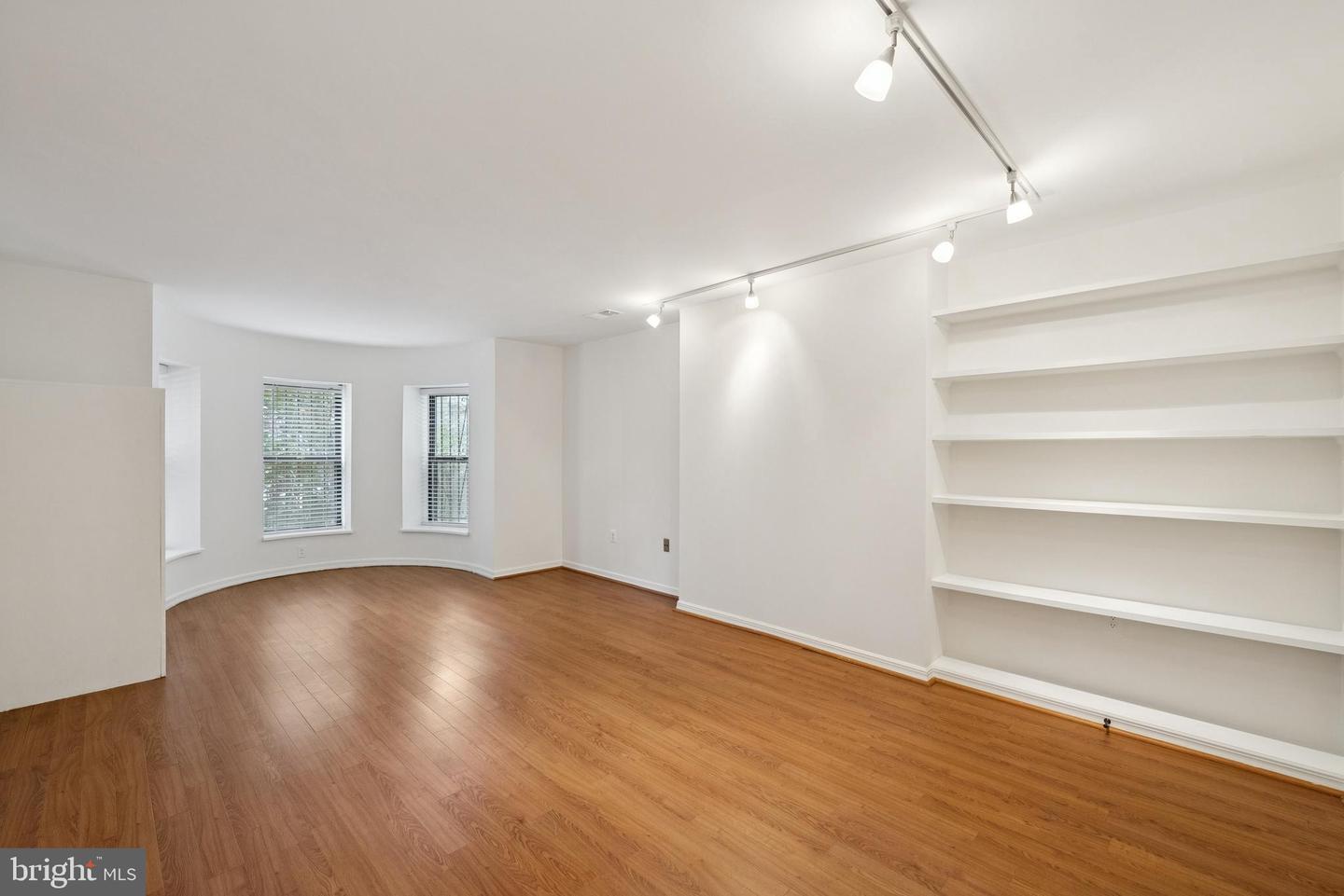 1331 21ST ST NW, WASHINGTON, District Of Columbia 20036, 6 Bedrooms Bedrooms, ,3 BathroomsBathrooms,Residential,For sale,1331 21ST ST NW,DCDC2225074 MLS # DCDC2225074