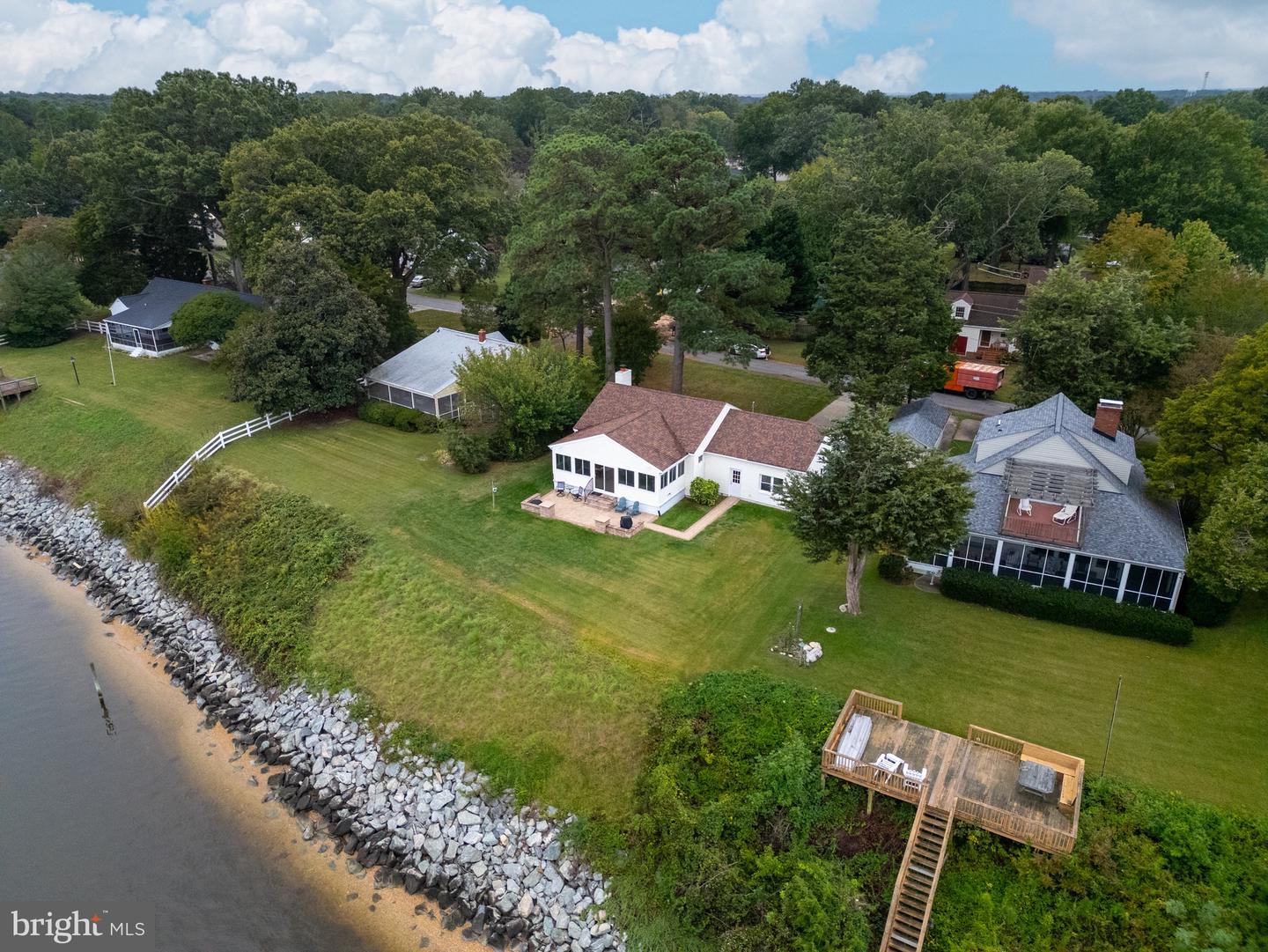 3215 RIVERVIEW DR, COLONIAL BEACH, Virginia 22443, 2 Bedrooms Bedrooms, ,1 BathroomBathrooms,Residential,For sale,3215 RIVERVIEW DR,VAWE2009864 MLS # VAWE2009864