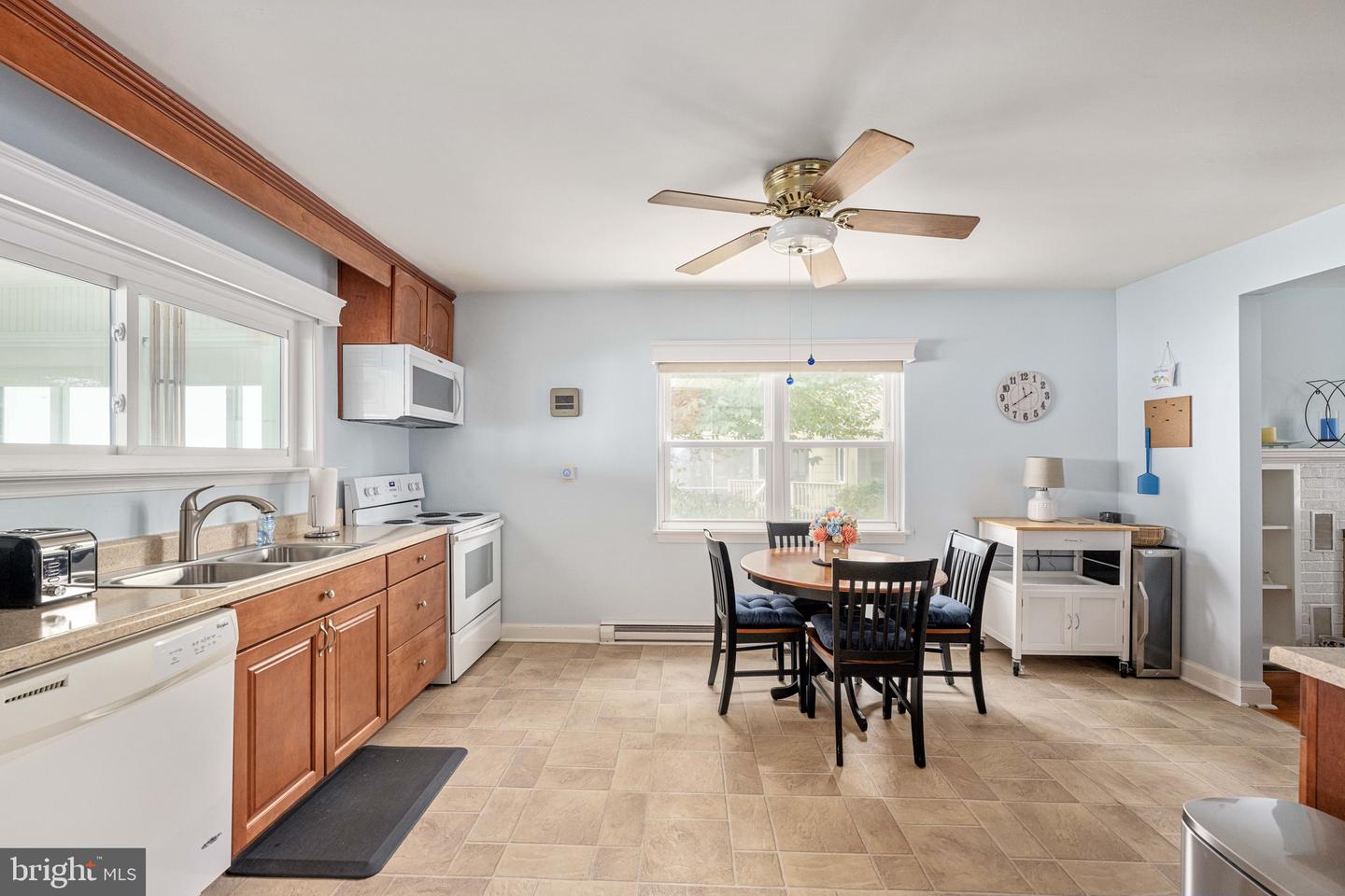 3215 RIVERVIEW DR, COLONIAL BEACH, Virginia 22443, 2 Bedrooms Bedrooms, ,1 BathroomBathrooms,Residential,For sale,3215 RIVERVIEW DR,VAWE2009864 MLS # VAWE2009864